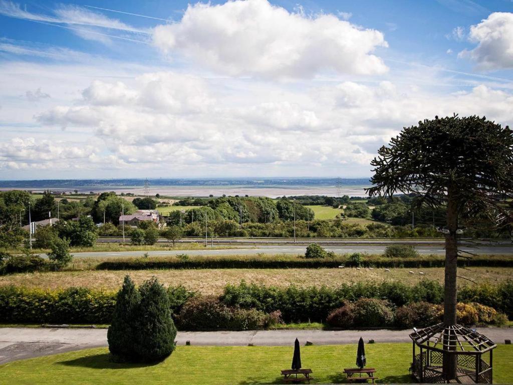 Springfield Hotel & Health Club Halkyn Exteriér fotografie